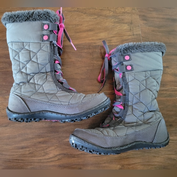 Columbia Winter Boots - Picture 4 of 10
